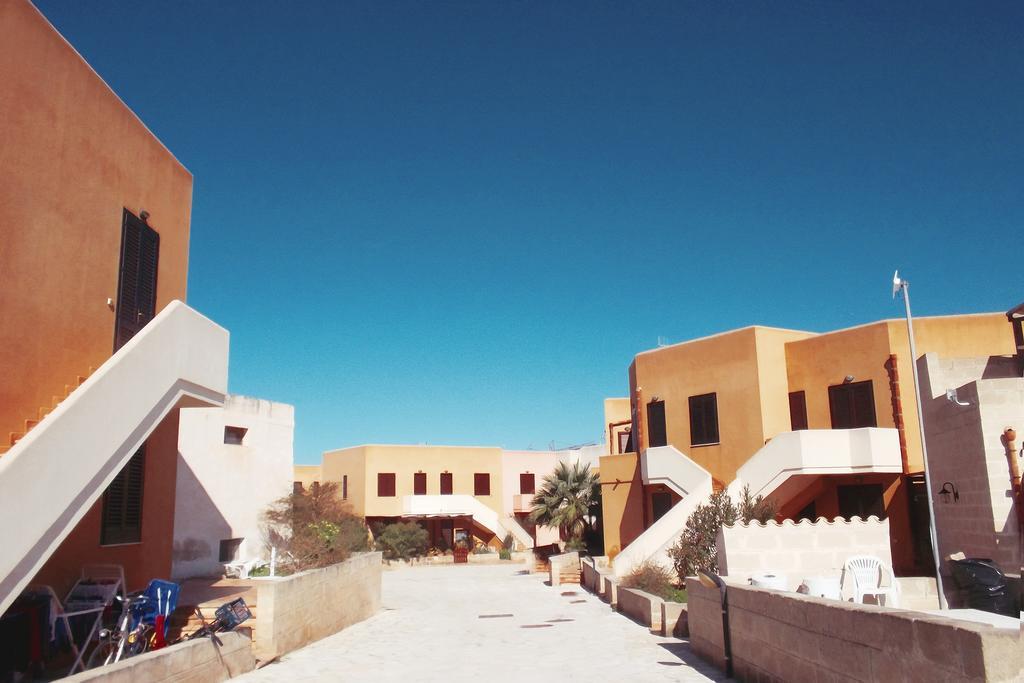 Casa Vacanze Di Anna E Selene Villa Favignana Exterior foto