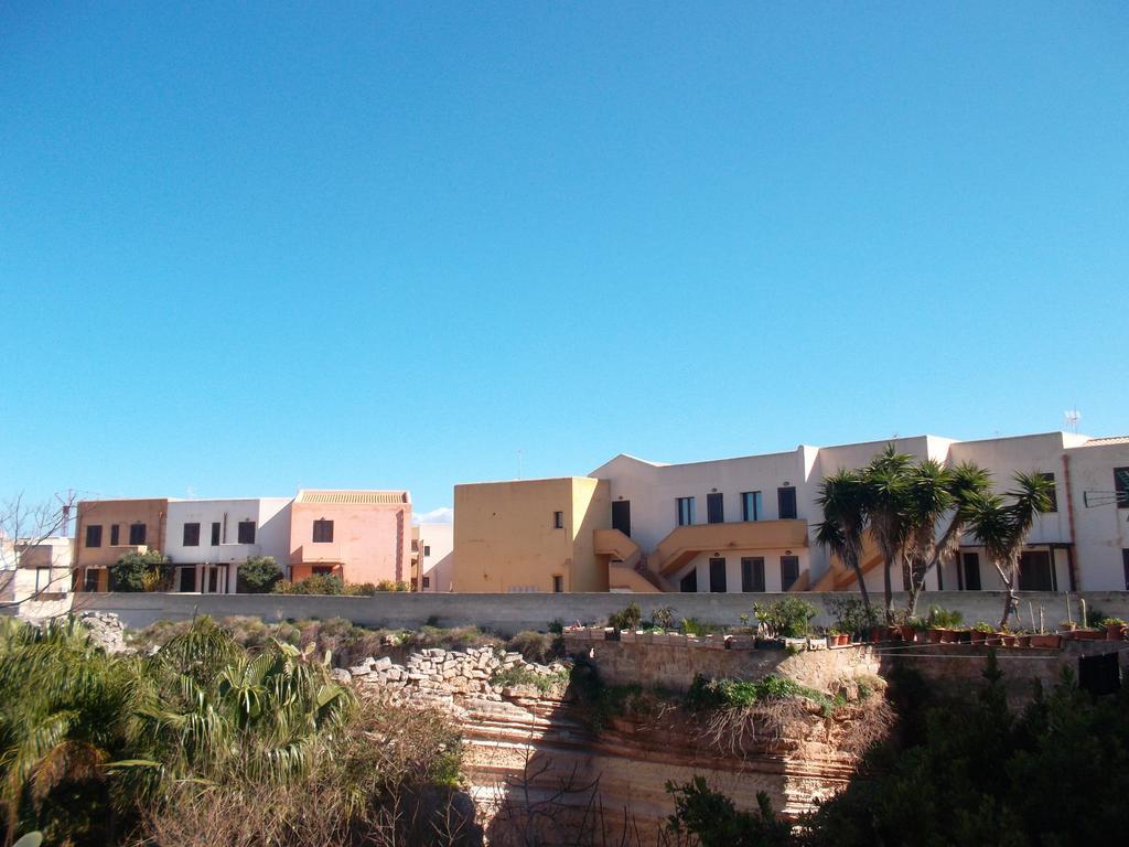 Casa Vacanze Di Anna E Selene Villa Favignana Exterior foto